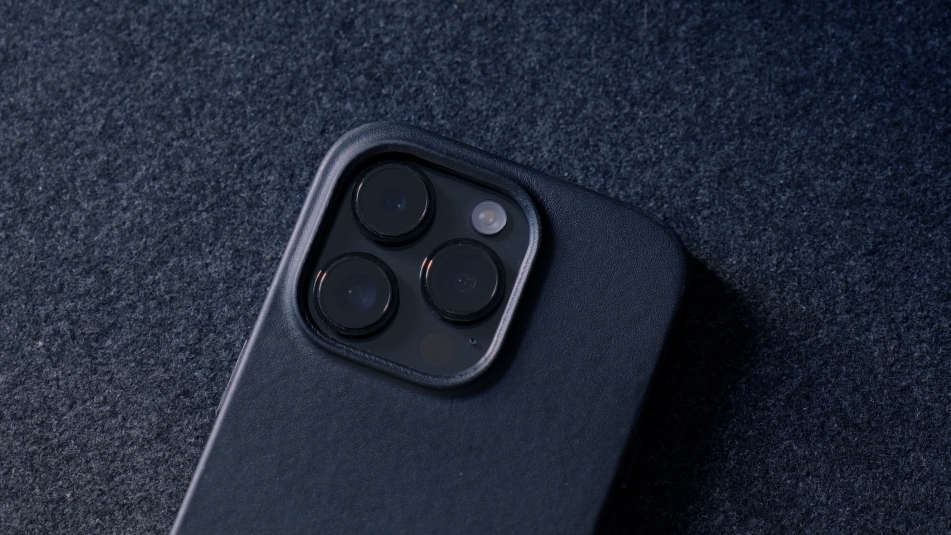 iphone-akcesoria-magsafe